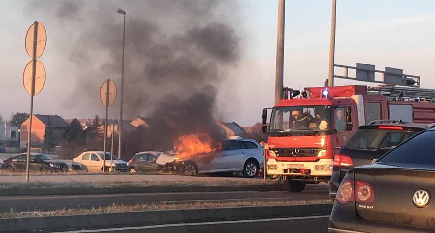 Sudar u Velikoj Gorici: Jedan auto planuo, dvoje ozlijeđenih
