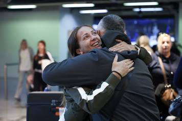 Novi avion iz Dubaija s dr&zcaron;avljanima Bosne i Hercegovine sletio je u Sarajevo