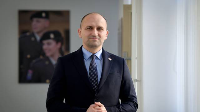 Zagreb: Ministar obrane Ivan Anušić
