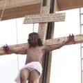 600.000 ljudi promatralo Križni put u Meksiku: Tisuće glumaca prikazalo razapinjanje Isusa Krista