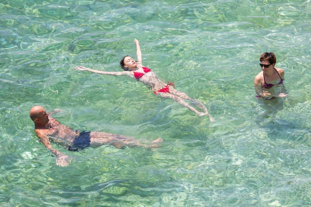 Dubrovnik: Kupanje na najpoznatijoj dubrovačkoj plaži