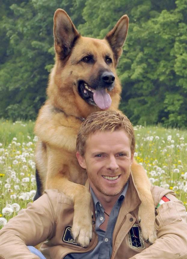 Komisa&rcaron; Rex, Kaspar Capparoni, herec