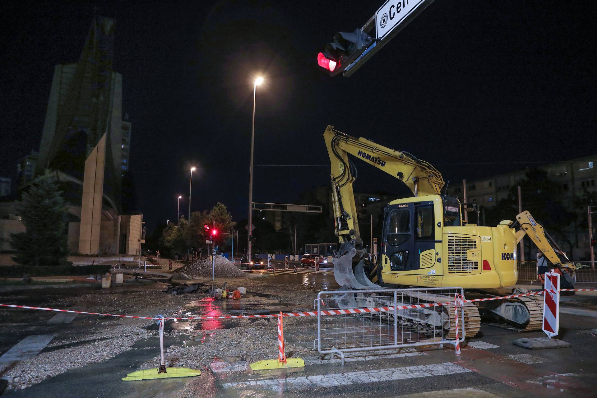 Zagreb:  Za vrijeme sanacije plinovoda pukla  vodovodna cijev