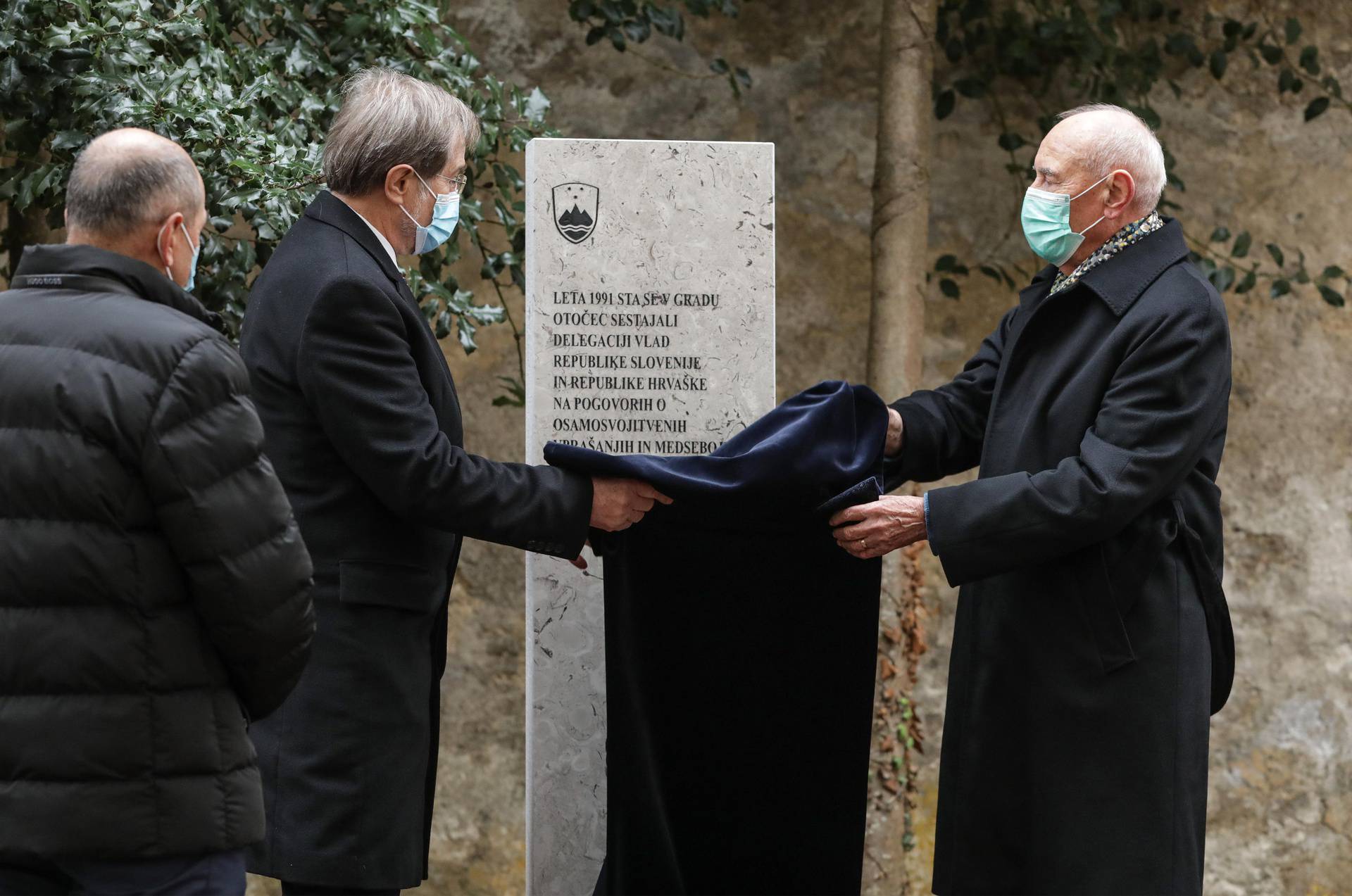 Premijer Andrej Plenković sastao se u Otočcu na Krki sa slovenskim kolegom Janezom Janšom