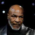 Mike Tyson pretukao putnika u avionu! Raskrvario mu glavu