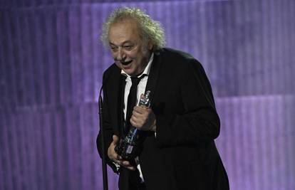 Hrvatski glumac Zlatko Burić je osvojio europskog Oscara, film Trokut tuge proglašen najboljim