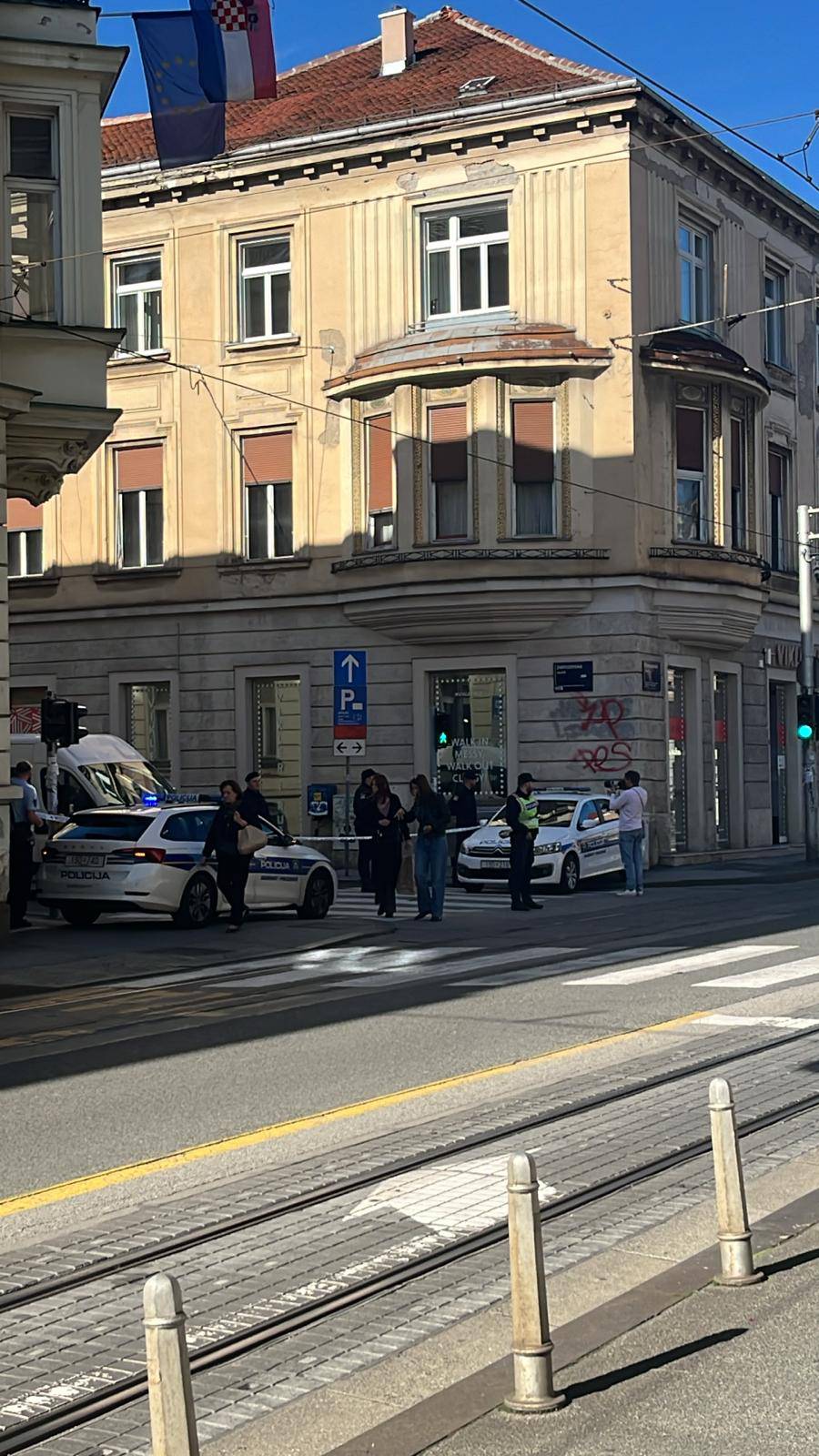 VIDEO Ukradenim autom vukao policajca u Zagrebu. Poslali ga u istražni zatvor, evo i zbog čega