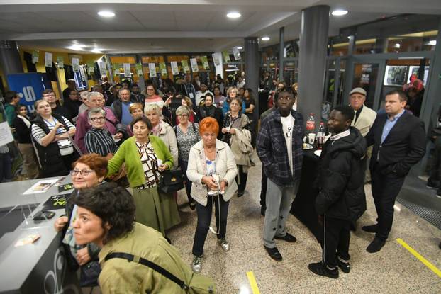 Bjelovar: Rasplesani strani radnici napravili nezaboravan tulum na DOKUartu