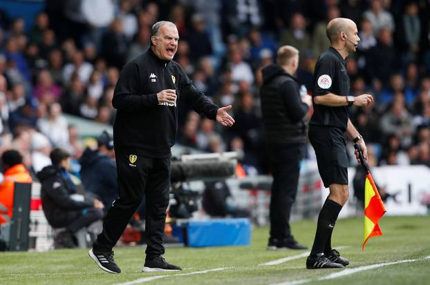 Championship - Leeds United v Aston Villa