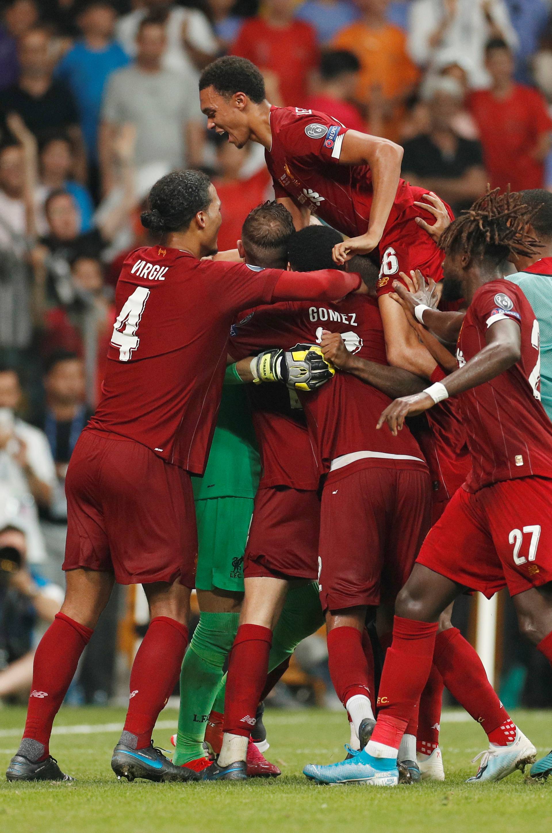 Ta čarobna istanbulska noć! Redsi osvojili Euro Superkup