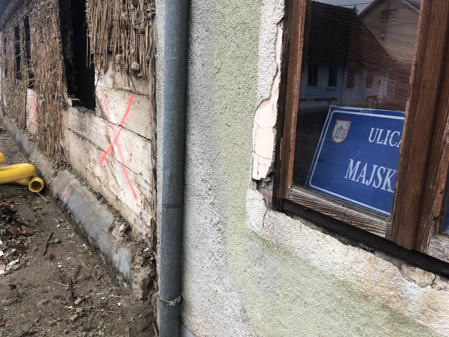 Dobar posao u Glini: Prvi radovi plaćeni prije tri godine, a ulice su još uvijek veliko gradilište...