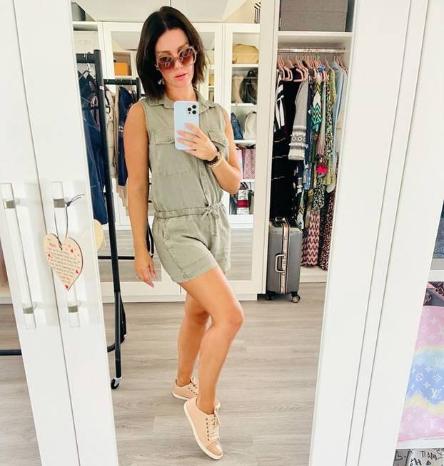 FOTO 'Kraljica sponzoruša' fotkala se potpuno gola: 'Ti si majka, razmisli o svojoj obitelji'