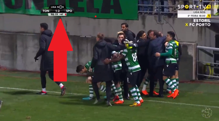 Koja lakrdija! Sudac pustio igru sve dok favorit nije uspio zabiti