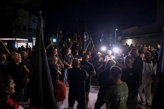 Benkovac: Prosvjed branitelja protiv festivala Nosi se