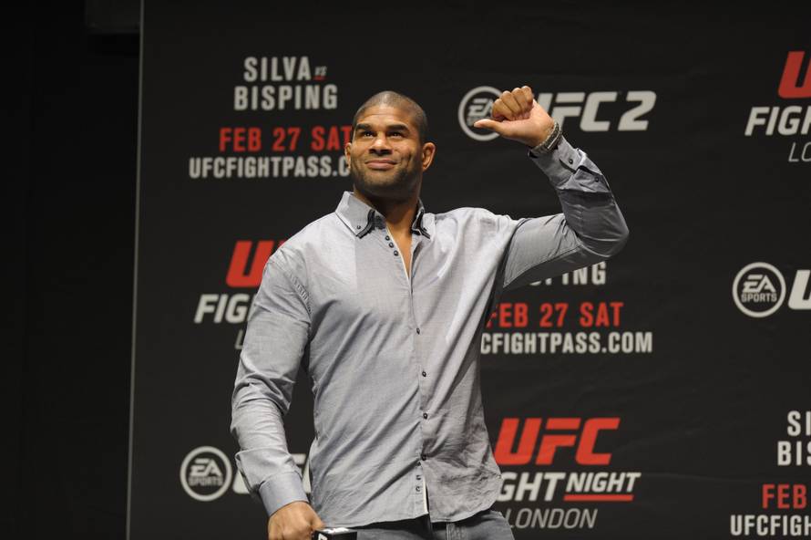 Anderson Silva against Michael Bisping