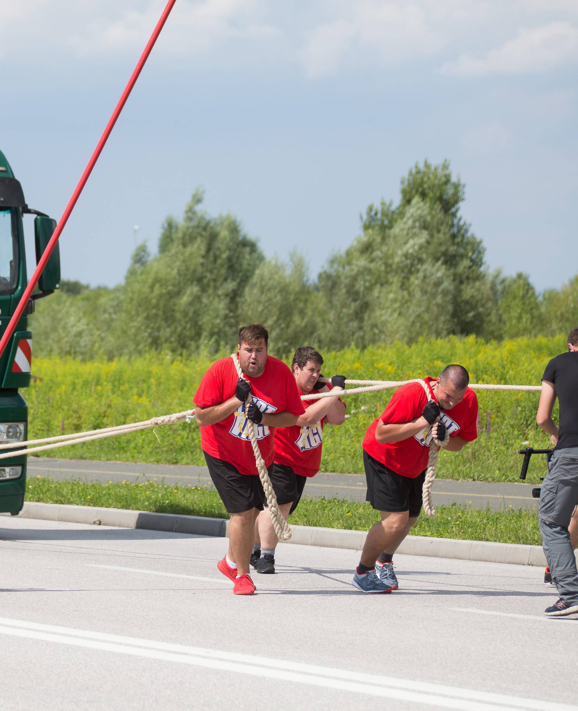 Vukli su kamione: Crveni tim pobijedio je u Velikom izazovu