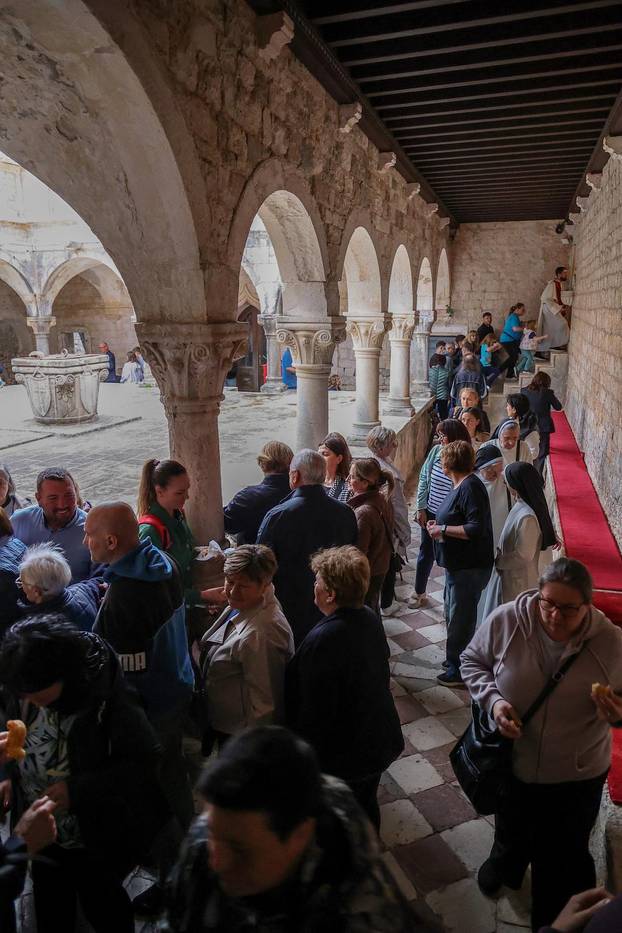 Trogir: Jedinstveni blagdan Suhi Petak u svetištu sv. Križ na Čiovu