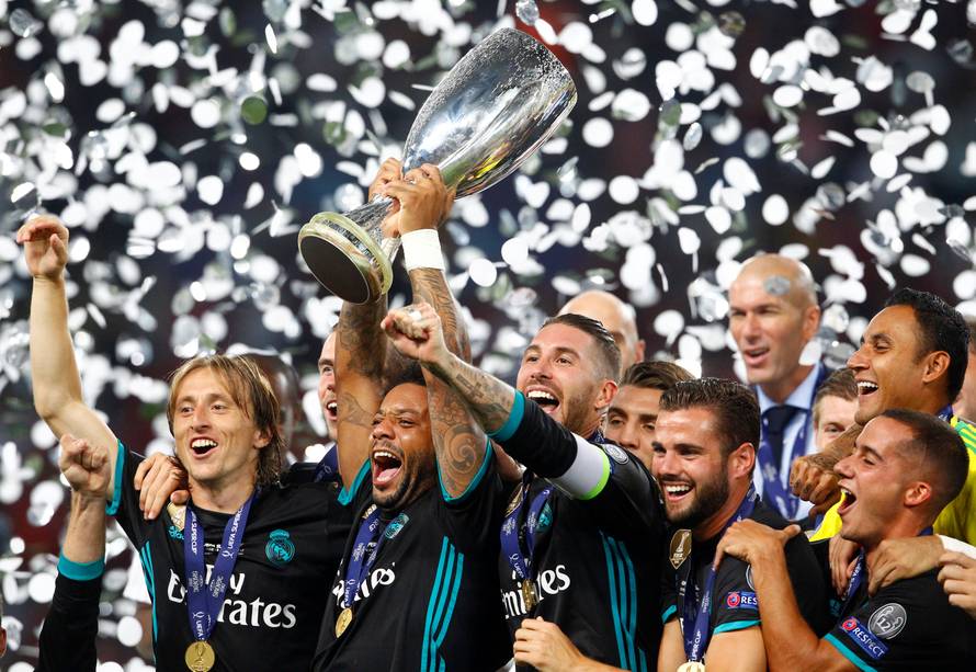 Real Madrid v Manchester United - Super Cup Final