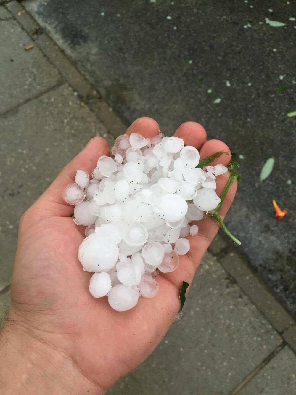 Tuča, kiša i jak vjetar: Snažno nevrijeme poharalo Varaždin