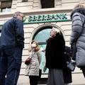 HNB uveo dvodnevni moratorij Sberbanku: Građani će dnevno moći raspolagati sa 7280 kuna