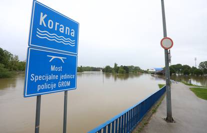 U Karlovcu i Kostajnici proglasili izvanredno stanje, očekuje se dolazak novog vodnog vala