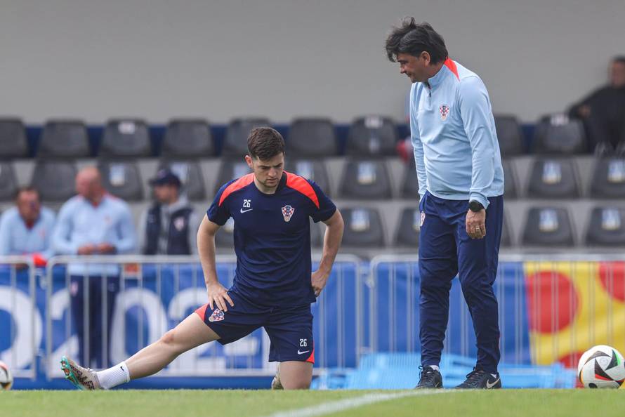 Neuruppin: Trening hrvatske nogometne reprezentacije uoči utakmice s Italijom 