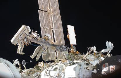 Astronaute muči san: Dobit će žarulje od kojih će prije zaspati