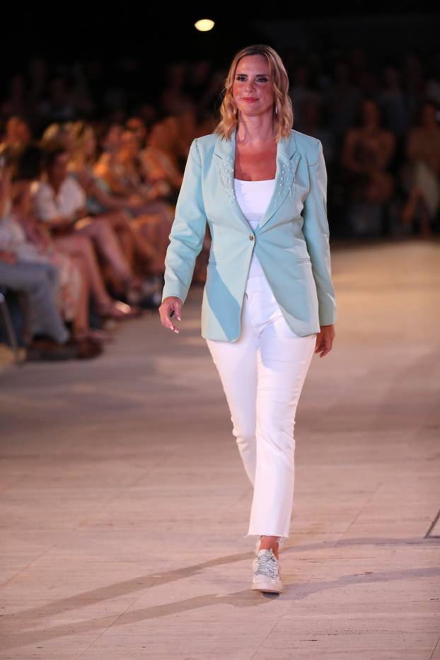 Pula: Modna revija Anje Stehlik