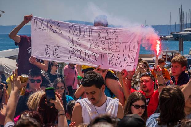 Split: Grad Split i gradonačelnik Šuta organizirali po prvi put okupljanje maturanata na Rivi