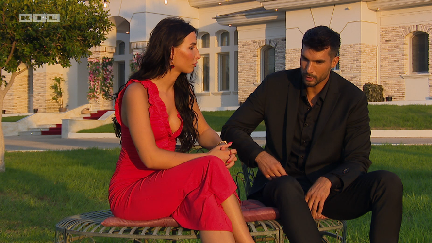 Miloš stigao u vilu i napravio je pravu pomutnju među curama: Za prvi spoj odabrao je Maidu!