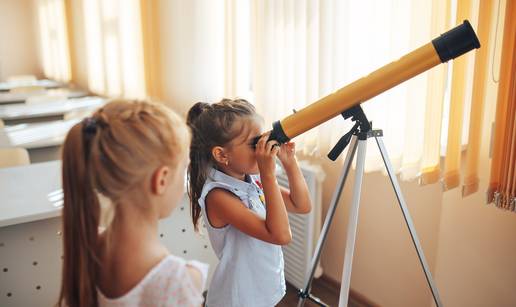 Budu&cacute;i inovatori - uklju&ccaron;ivanje djece i u&ccaron;enika u STEM edukacije