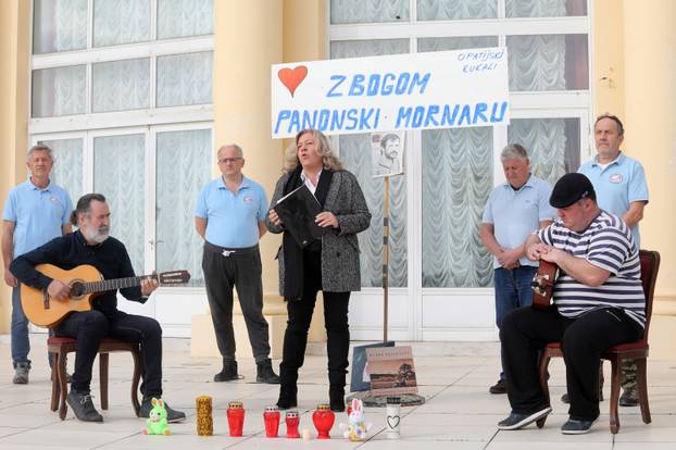 Opatijski Kukali kupanjem na Lidu oprostili se od Đorđa Balaševića