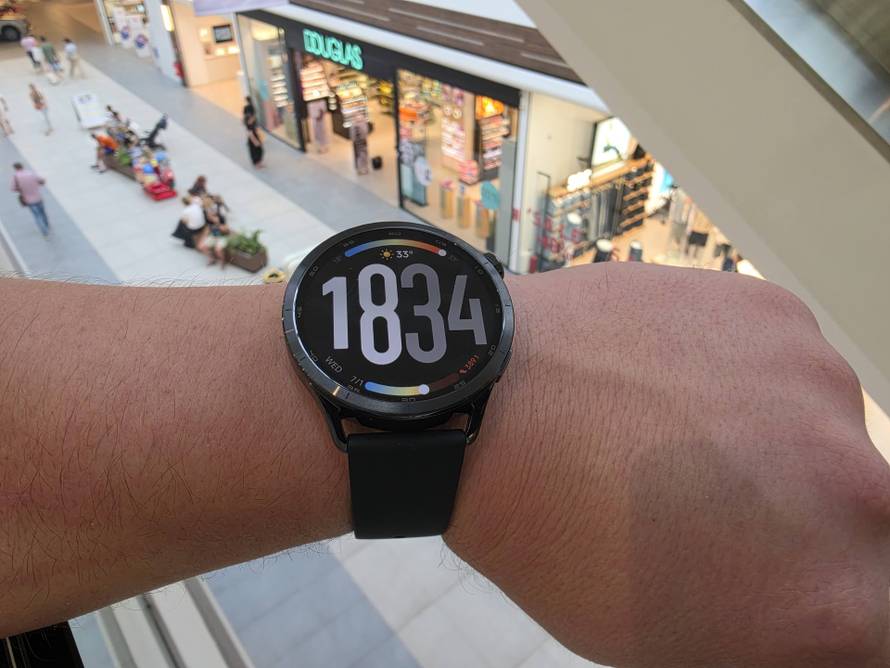 Testirali smo Xiaomi Watch S5: Odlično izgleda, a baterija traje