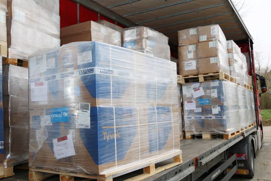 Nova pošiljka stigla u Zagreb: Poslali 4 tone zaštitne opreme