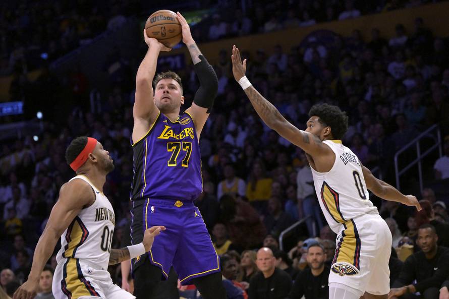 NBA: New Orleans Pelicans at Los Angeles Lakers