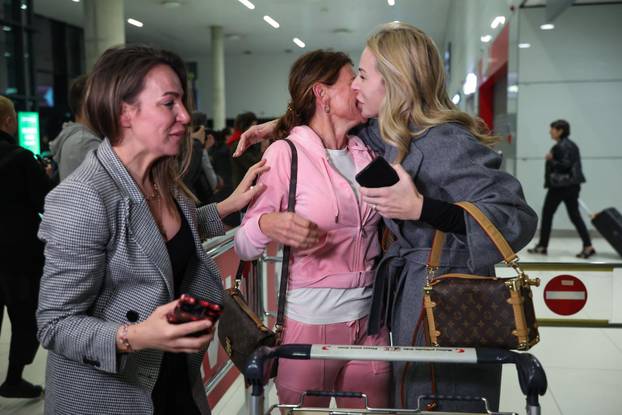 Hrvatski državljani iz Ujedinjenih Arapskih Emiratima sletli su u zracnu luku u Zagrebu 