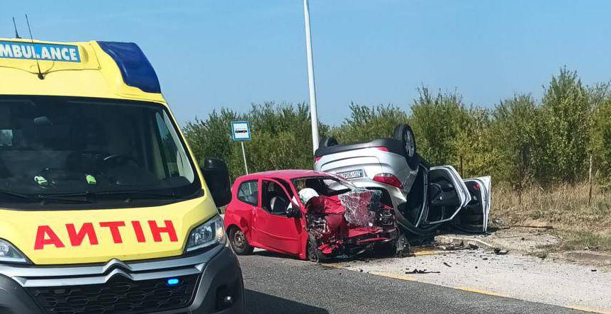 Tragedija u Velikoj Gorici: Auto završio na krovu, jedan poginuli