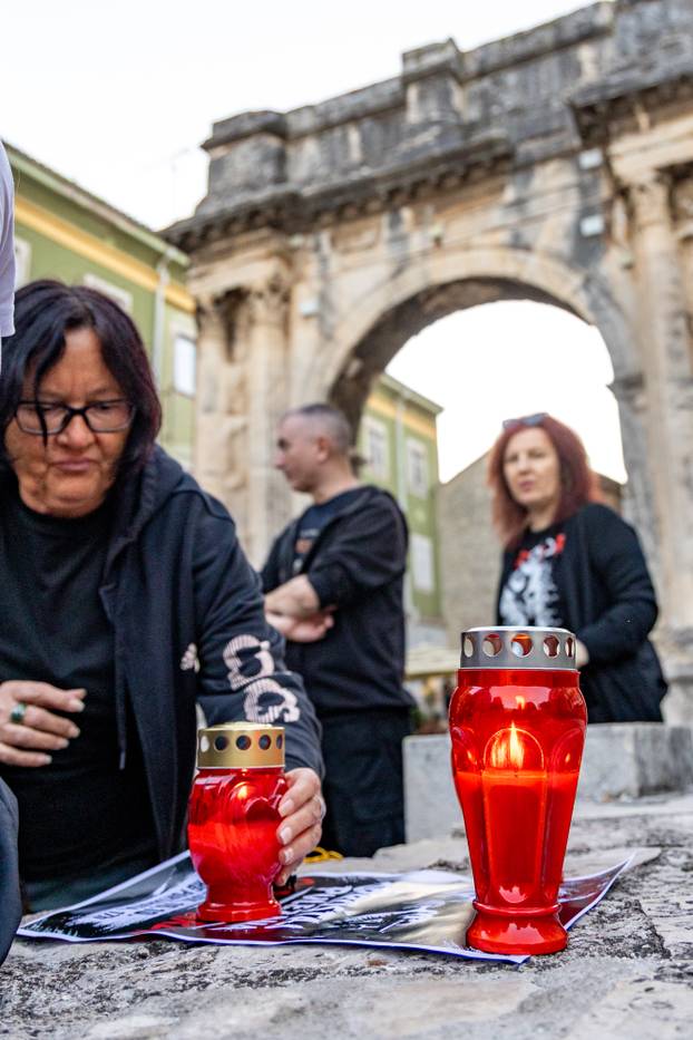 Građani Pule oprostili se od Gorana Bareta