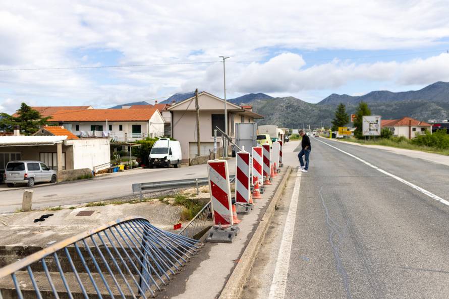 Podgradina: Autom sletjeli u Malu Neretvu, poginule tri osobe