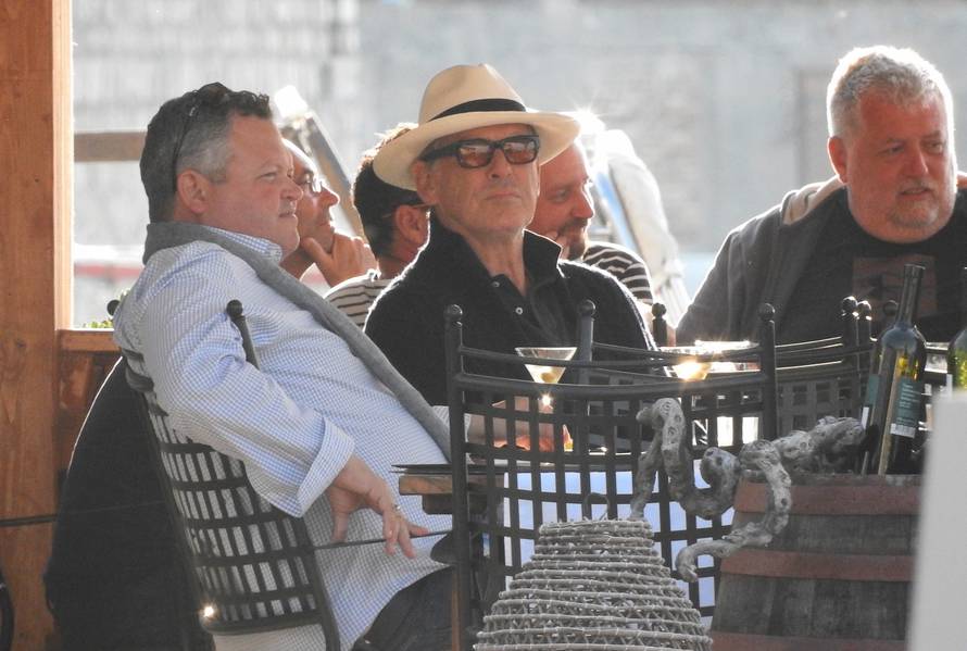 Snimali su na Visu: Izašli prvi kadrovi iz filma 'Mamma Mia'