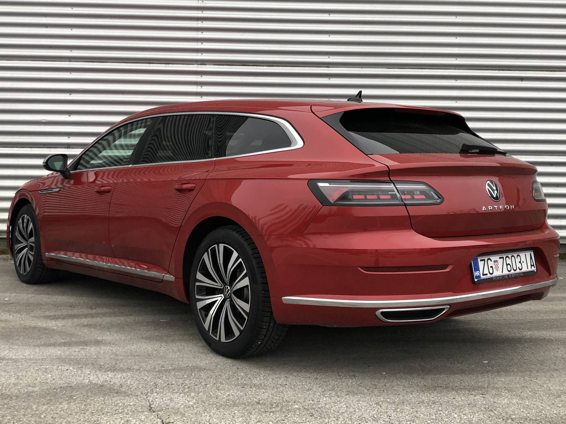 VW Arteon Shooting Brake je prostran karavan s mnogo stila