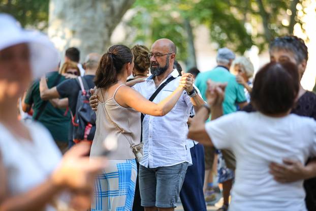 Zagreb: Brojni građani sudjelovali na pPlesnjaku na Zrinjevcu