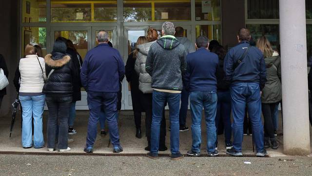 Fuchs o učeniku zbog kojeg djeca nisu u školi: 'Ponašaju se kao da je neki kriminalac'