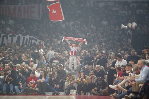 Beograd: Košarkašku utakmicu Crvena Zvezda - Partizan obilježili navijački neredi 