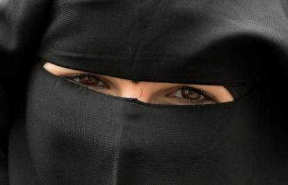 Žene se mogu udati s 9, raditi ne bi smjele, osim na džihadu