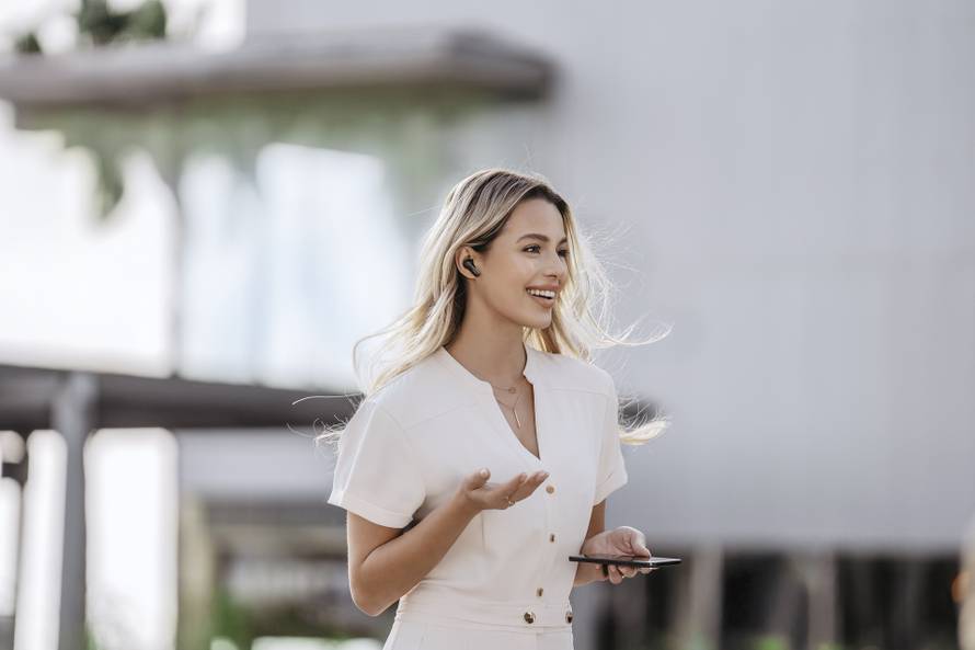 Huaweijev preklopni Mate X6 vidi 'sve boje', a FreeBuds Pro4 slušalice mogu utišati koncert