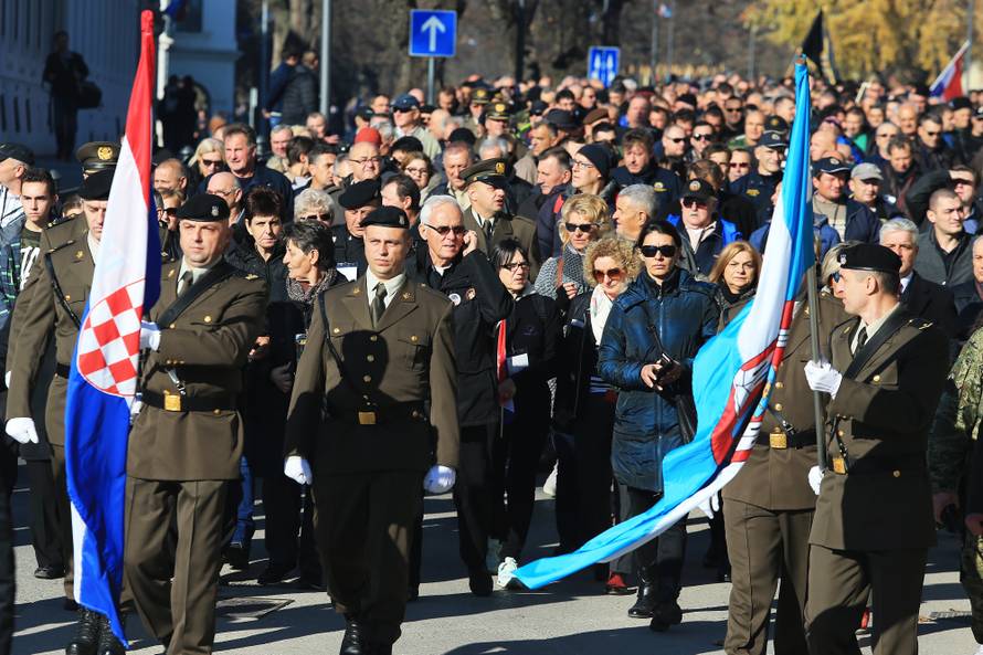 Hrvatska se danas u Vukovaru poklonila nevinim žrtvama