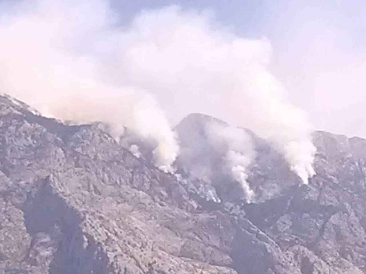 Na Biokovu gori danima: Požar se premjestio na sjever planine