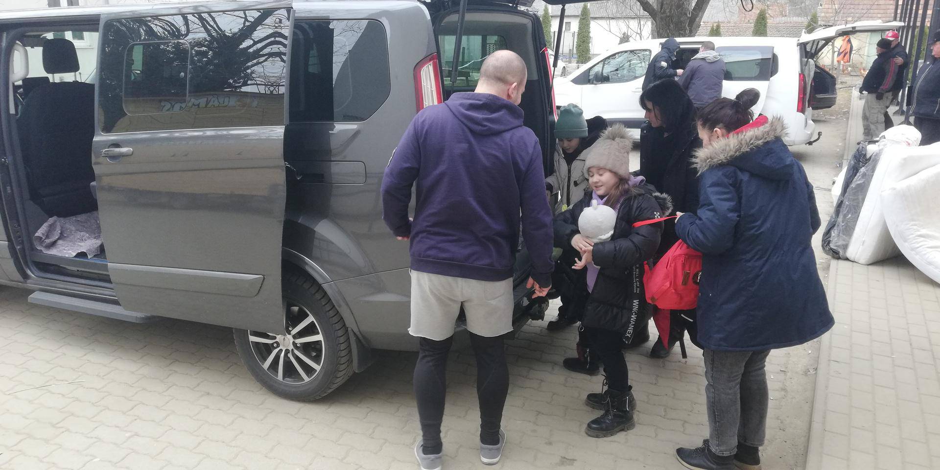 Ljudi dobrog srca: 'Dovezli smo obitelj s dvije curice u Zagreb. Bile su potpuno preplašene'