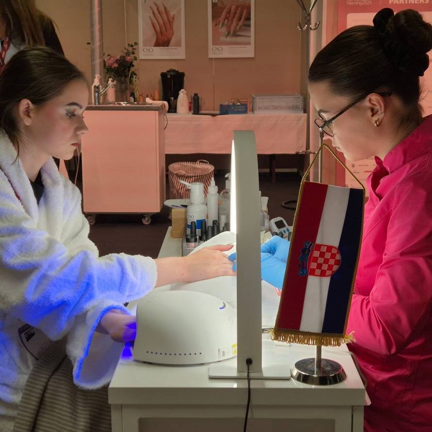 Tamara i Martina: Naš baloner oduševio je žiri u Danskoj